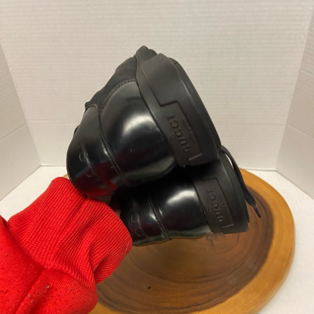 GUCCI Y2K Black Classic Stripe Sneakers - Picture 11 of 11